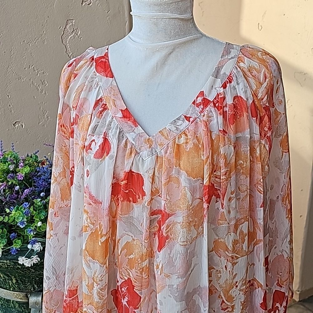 Rose & Olive sheer floral v neck pullover top size 2X
